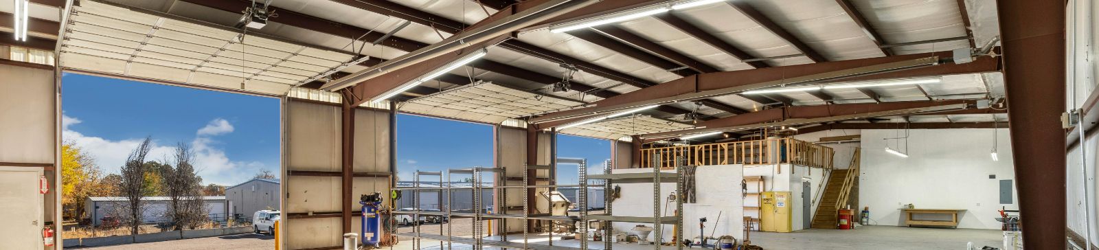 Large commercial garage in Goodyear, AZ